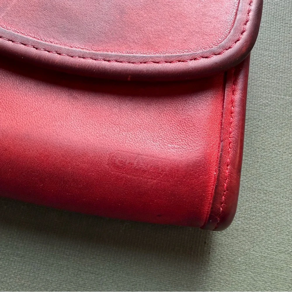 COACH Multifunction Purse #7219 Red Leather Vintage 1990s Minimalist Coin Wallet - Picture 8 of 16